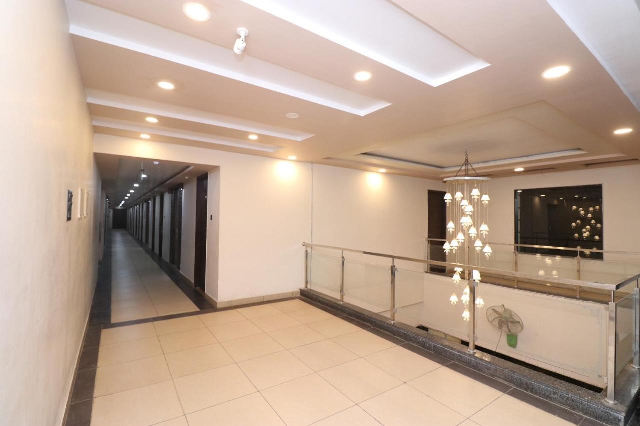 Oyo 33387 Laxmi Lawn And Resort Suite Lucknow Exterior foto